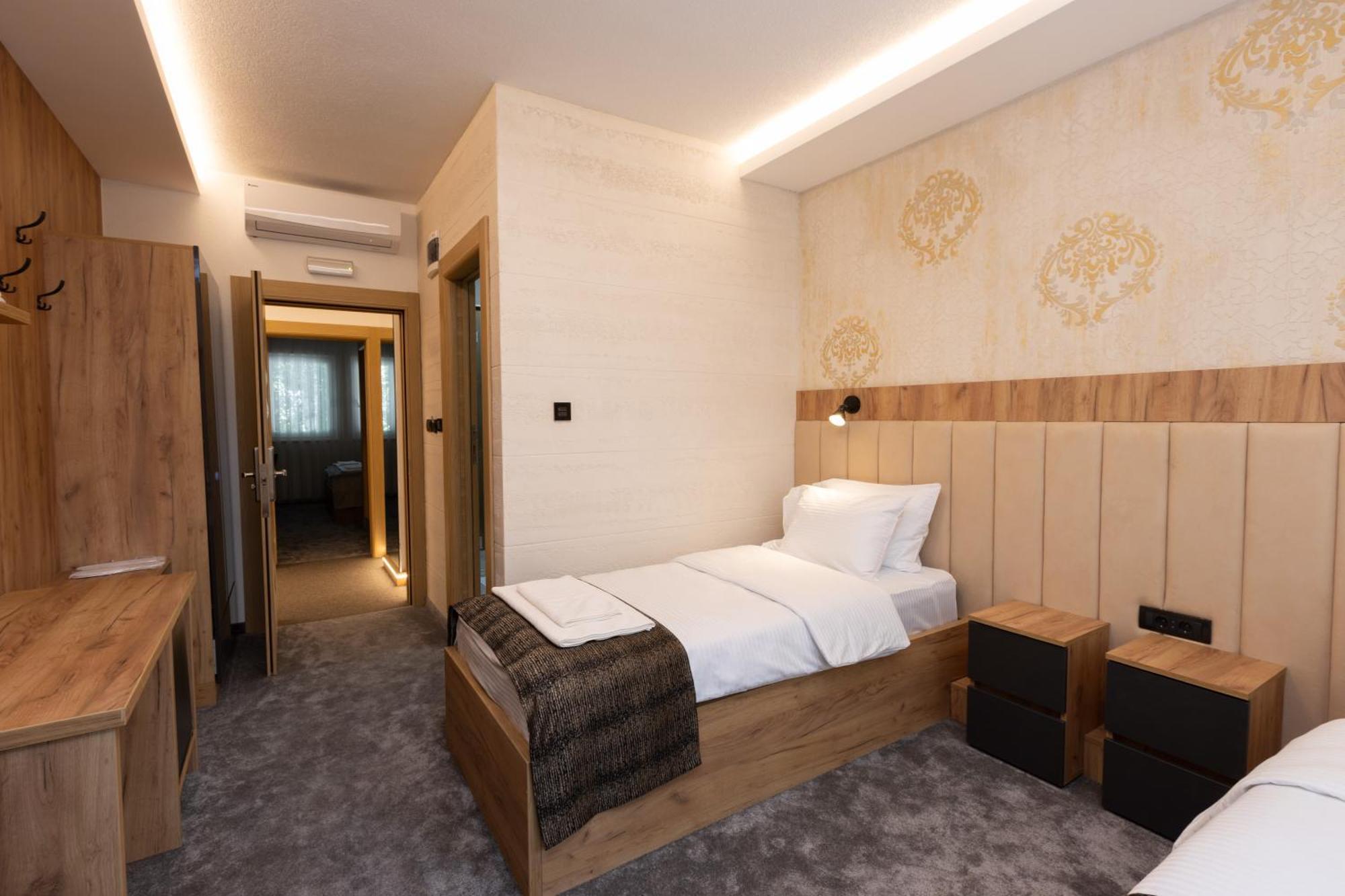 Hotel M Star Novi Pazar Exterior photo